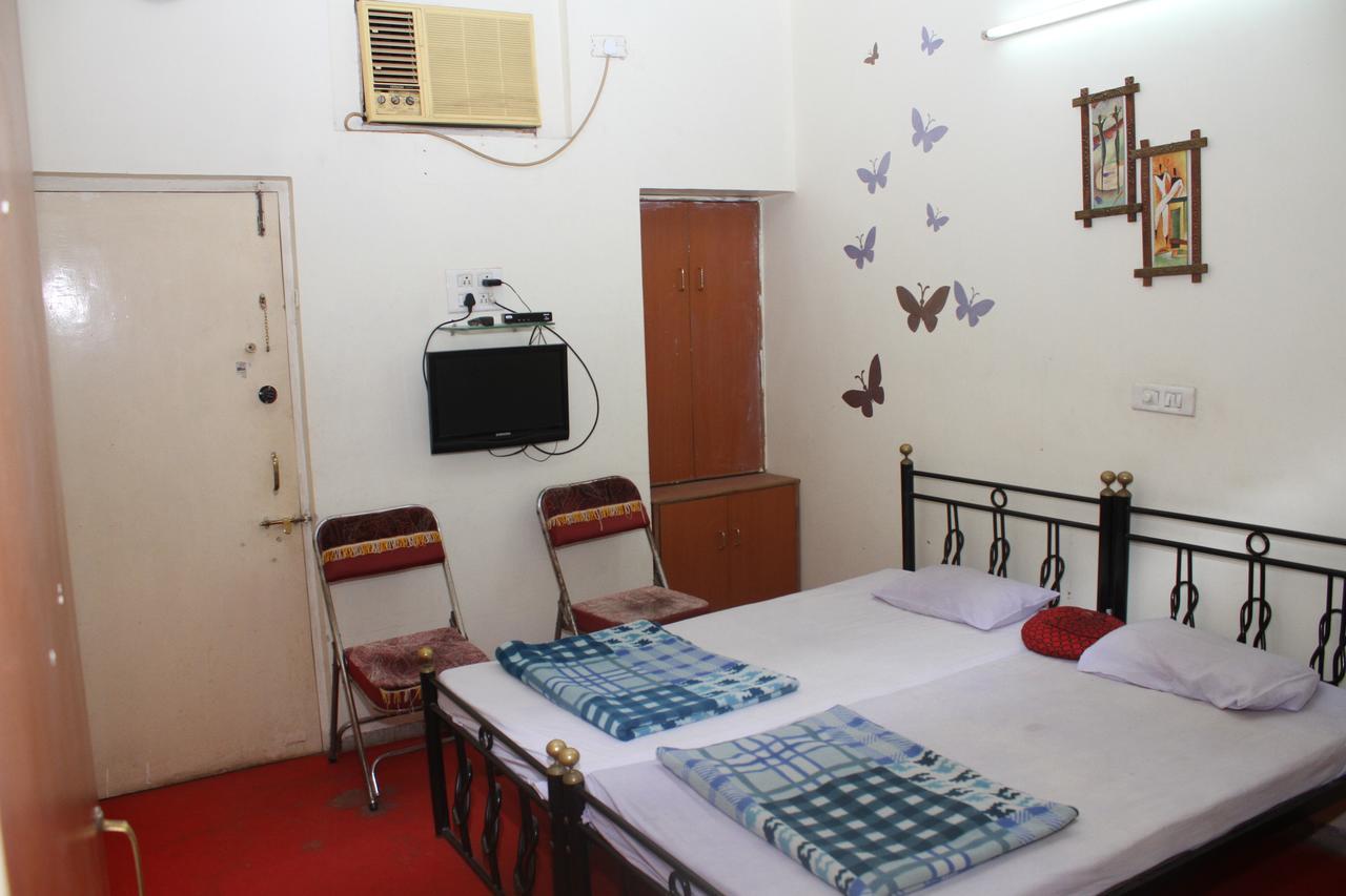 Hotel Bhagwat Palace Lātūr Exterior foto
